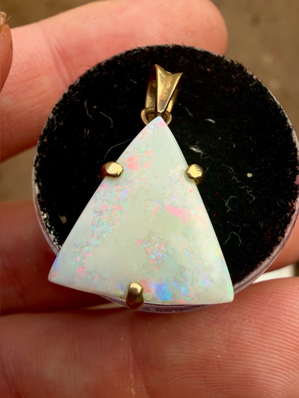 Vintage solid 10k gold genuine flashy opal handmade pendant
